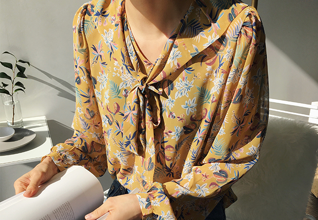 CHEESE FLORAL BLOUSE ( 시즌오프 20000원 )