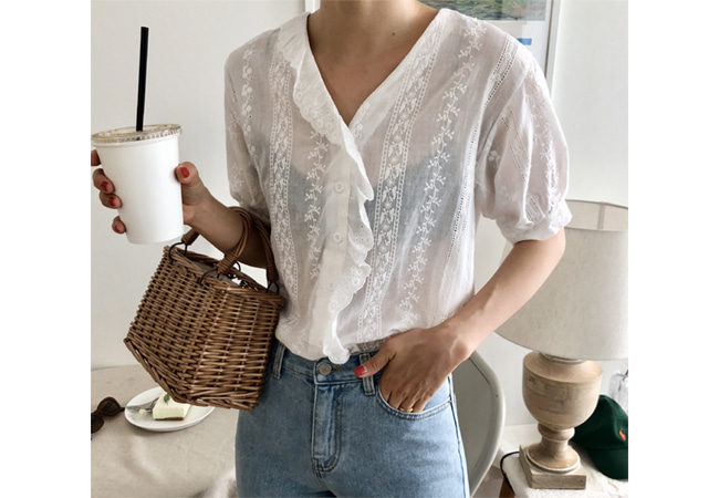 butter lace blouse ( 할인가 프리오더 23000원 -&gt; 19000원 무료배송 )