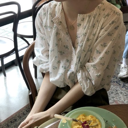 picnic floral blouse