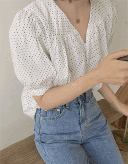 (U) awesome dot blouse