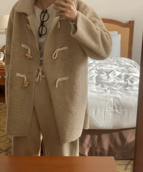 la cream duffle coat ( 떡볶이 코트 )