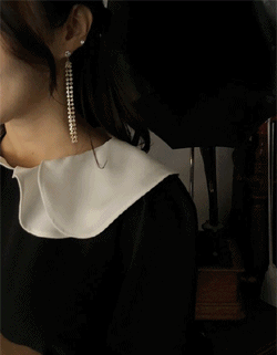 (U) romantic collar dress